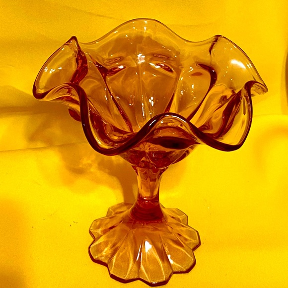 VTG BEAUTIFUL FENTON DESSERT BOWL/COMPOTE DISH